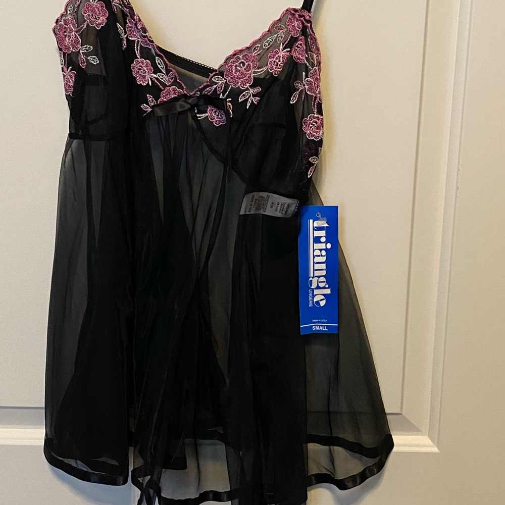 Sexy 2-Piece Black Sheer Lingerie - New